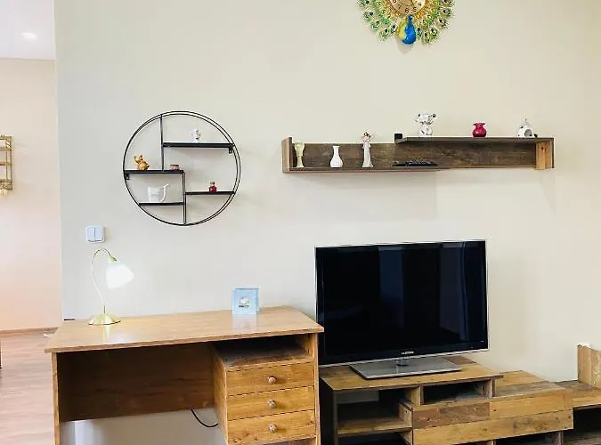 Apartment Kael 02 *